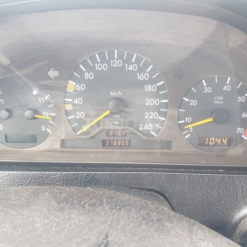 Mercedes C 200 1997, 379,000 km - 2.0 л - Bakı