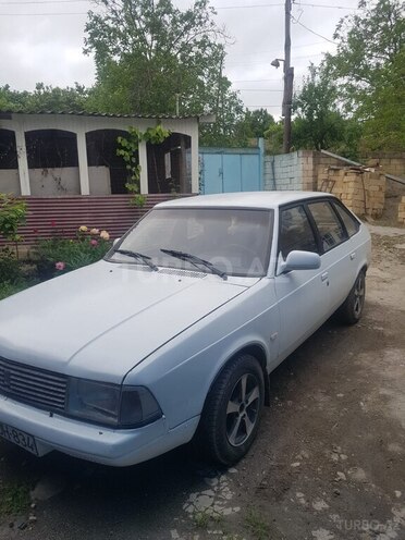 Moskvich 2141 1986, 280,000 km - 1.6 l - Qusar