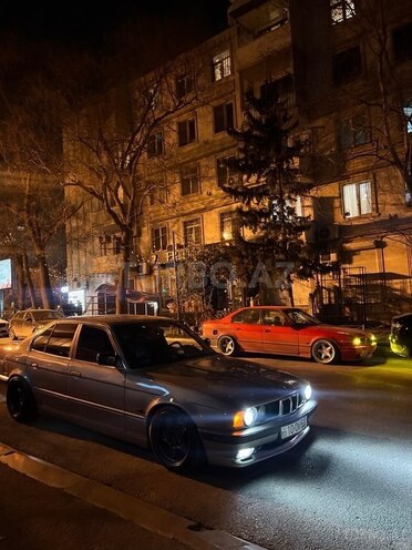BMW 528 1992, 273,000 km - 2.8 l - Bakı