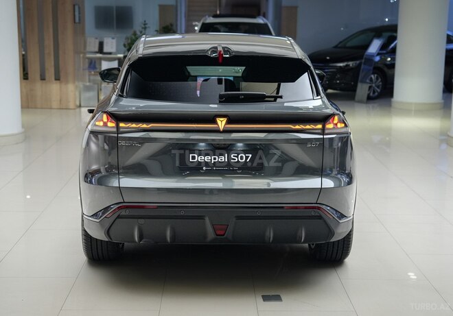 Changan Deepal S7-4