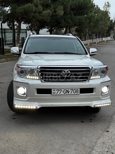 Toyota Land Cruiser 2013, 190,000 km - 4.0 л - Quba