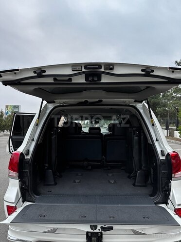 Toyota Land Cruiser 2013, 190,000 km - 4.0 л - Quba