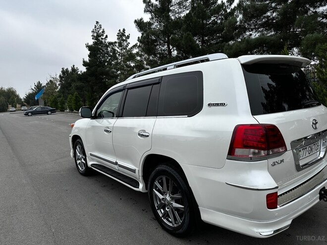 Toyota Land Cruiser 2013, 190,000 km - 4.0 л - Quba