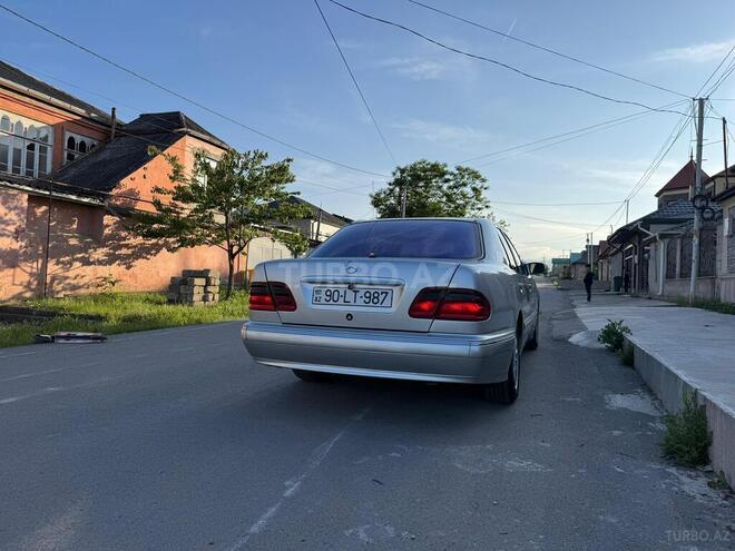 Mercedes E 220 d 2000, 500,000 km - 2.2 l - Quba