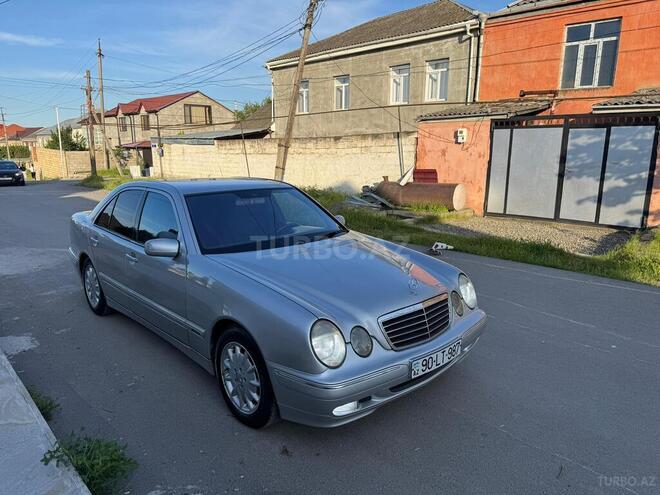 Mercedes E 220 d 2000, 500,000 km - 2.2 l - Quba
