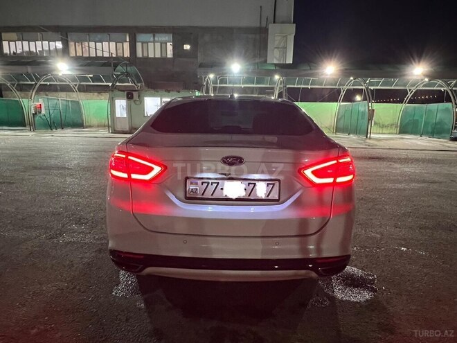 Ford Fusion (North America) 2015, 145,000 km - 2.0 l - Bakı