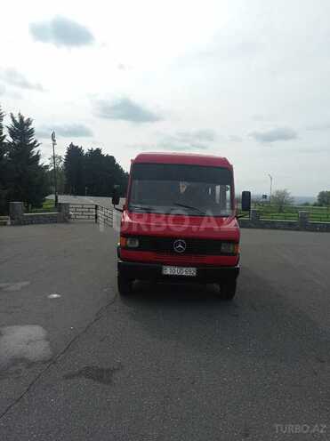 Mercedes 609 D 1990, 550,000 km - 3.9 l - Qax