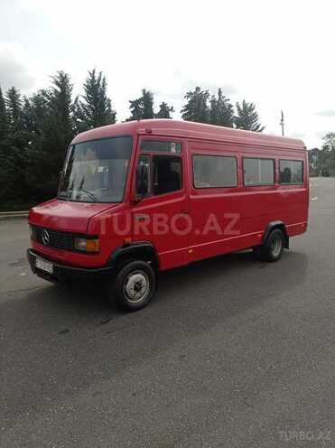 Mercedes 609 D 1990, 550,000 km - 3.9 l - Qax