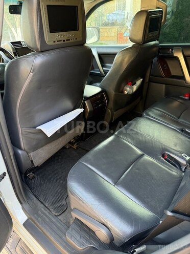 Toyota Land Cruiser Prado 2011, 250,000 km - 2.7 л - Bakı