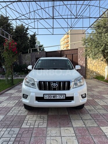 Toyota Land Cruiser Prado 2011, 250,000 km - 2.7 л - Bakı