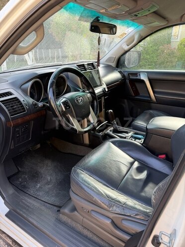 Toyota Land Cruiser Prado 2011, 250,000 km - 2.7 л - Bakı