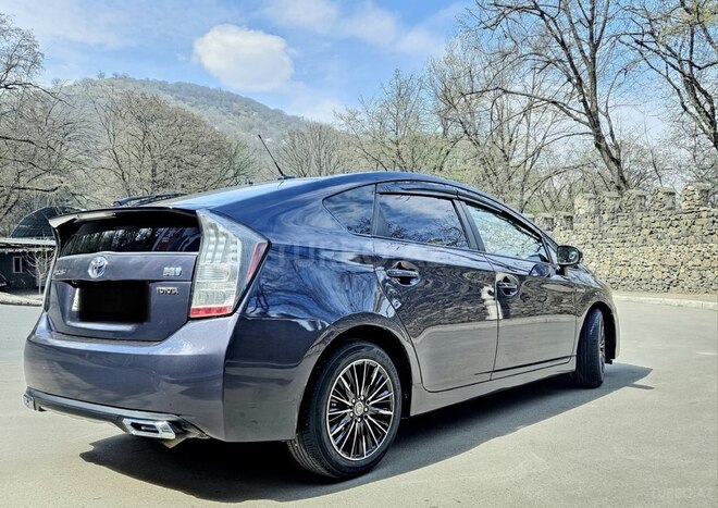 Toyota Prius 2010, 300,000 km - 1.8 l - Gəncə