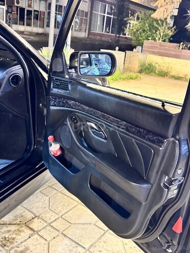 BMW 530 2003, 200,000 km - 3.0 l - Bakı