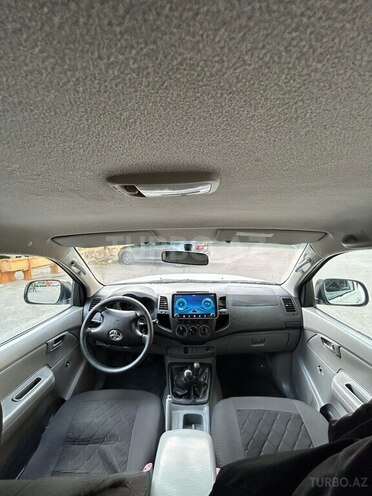 Toyota Hilux 2011, 254,200 km - 2.5 l - Şəmkir