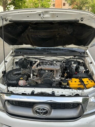 Toyota Hilux 2011, 254,200 km - 2.5 l - Şəmkir