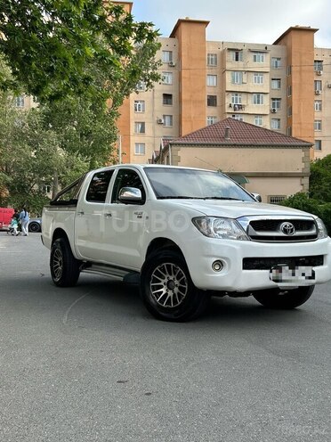 Toyota Hilux 2011, 254,200 km - 2.5 l - Şəmkir