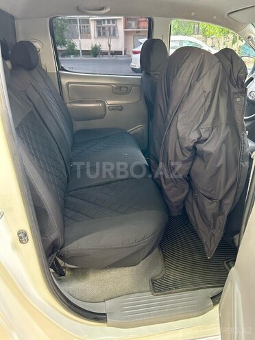 Toyota Hilux 2011, 254,200 km - 2.5 l - Şəmkir