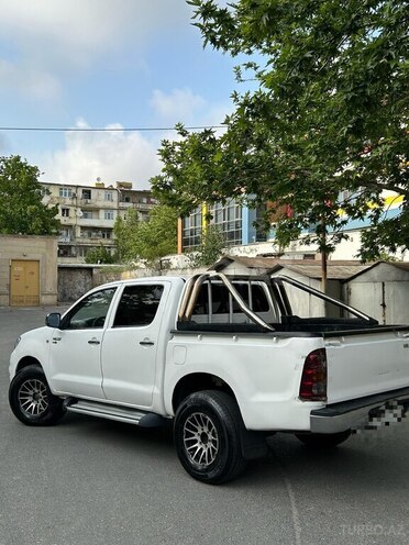 Toyota Hilux 2011, 254,200 km - 2.5 l - Şəmkir