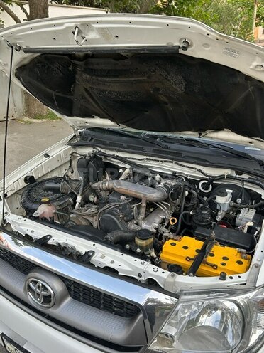 Toyota Hilux 2011, 254,200 km - 2.5 l - Şəmkir