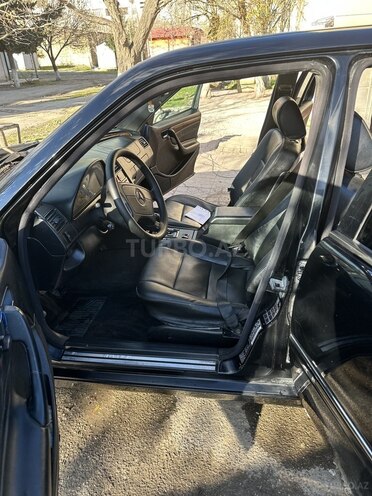 Mercedes C 230 1998, 324,000 km - 2.3 l - Sumqayıt