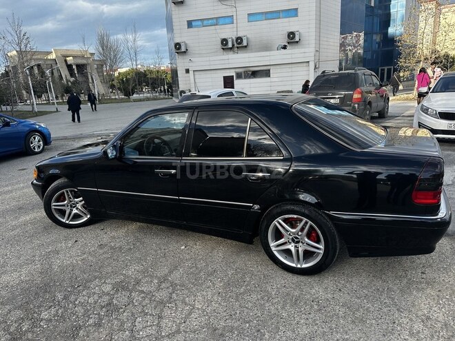Mercedes C 230 1998, 324,000 km - 2.3 l - Sumqayıt