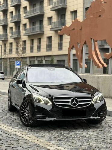 Mercedes E 220 d 2015, 148,000 km - 2.2 l - Bakı