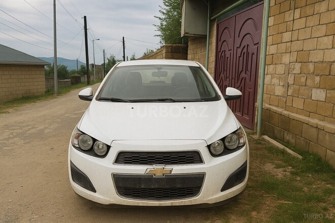 Chevrolet Aveo-1