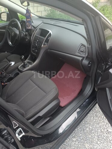 Opel Astra 2016, 210,000 km - 1.6 l - Bakı