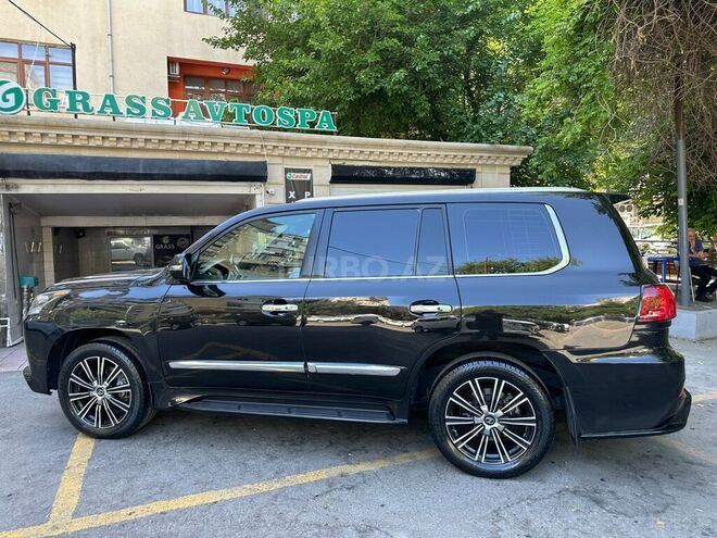 Lexus LX 570 2013, 220,000 km - 5.7 л - Bakı