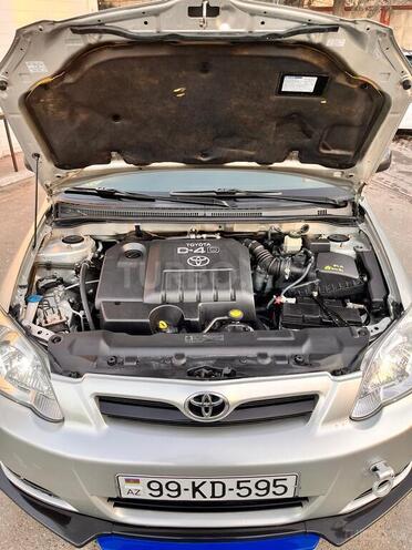 Toyota Corolla 2005, 175,000 km - 1.4 l - Bakı