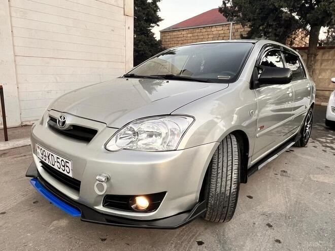 Toyota Corolla 2005, 175,000 km - 1.4 l - Bakı