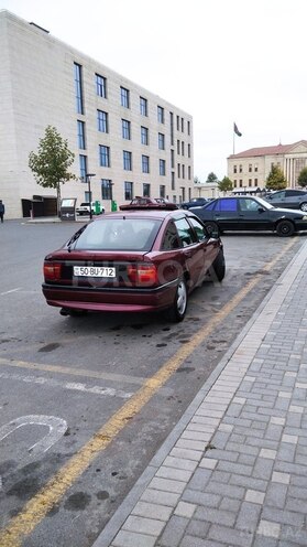 Opel Vectra 1995, 254,638 km - 1.8 л - Quba