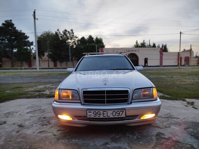 Mercedes C 220 d 1999, 435,882 km - 2.2 л - İmişli