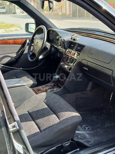 Mercedes C 240 1998, 242,000 km - 2.4 l - Bakı