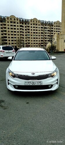 Kia K5-1