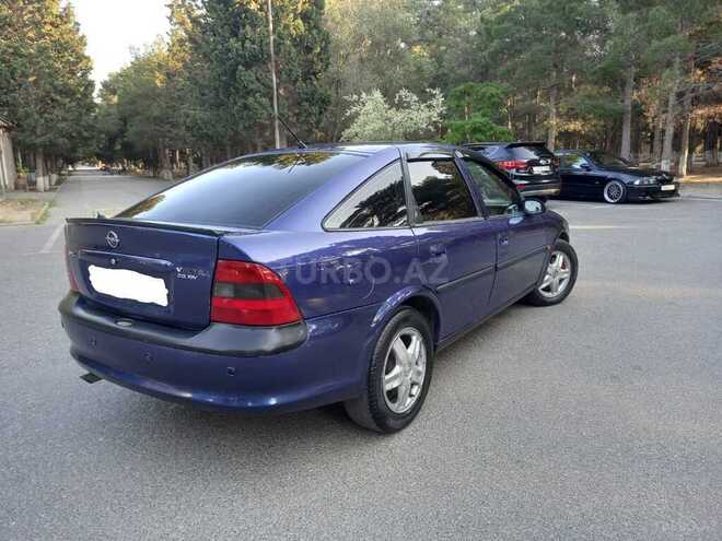Opel Vectra 1996, 165,000 km - 2.0 l - Sumqayıt