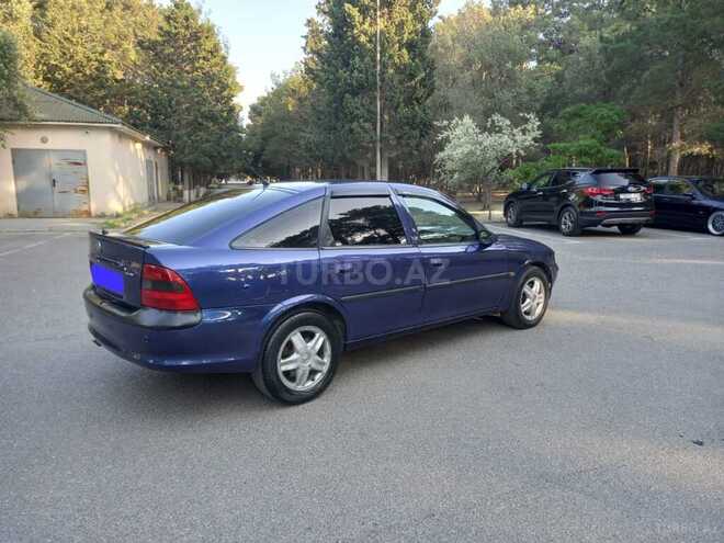Opel Vectra 1996, 165,000 km - 2.0 l - Sumqayıt