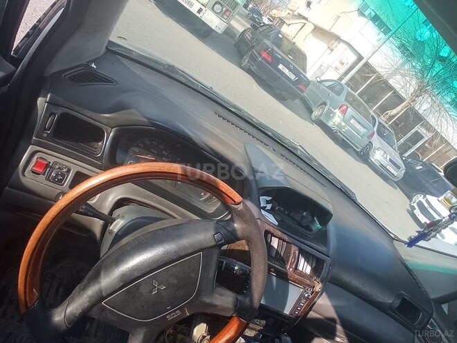 Mitsubishi Chariot 2000, 440,000 km - 2.4 l - Sumqayıt