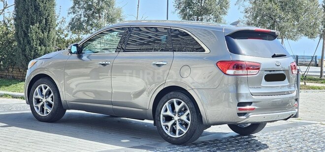 Kia Sorento-3