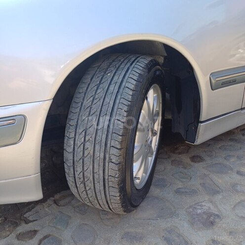 Mercedes E 220 d 2001, 500,000 km - 2.2 л - Astara