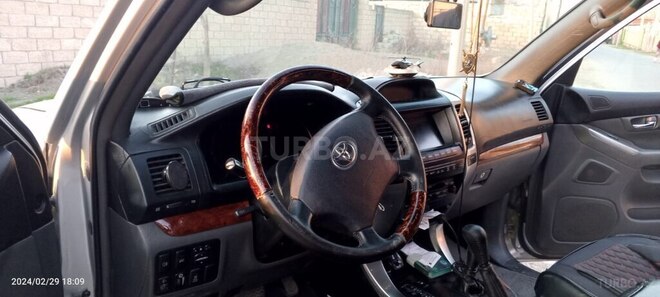 Toyota Land Cruiser Prado 2005, 495,000 km - 3.0 l - Ağdaş