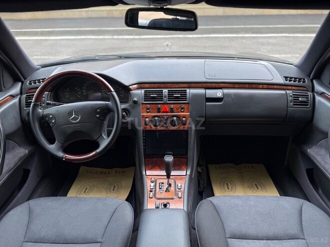 Mercedes E 240 1999, 248,000 km - 2.4 l - Bakı
