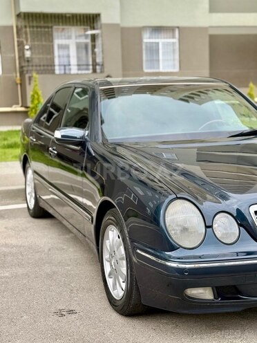 Mercedes E 240 1999, 248,000 km - 2.4 l - Bakı