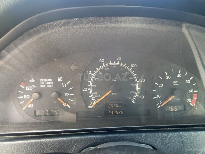 Mercedes C 230 1998, 331,500 km - 2.3 l - Bakı