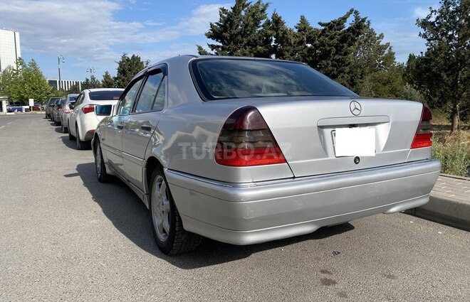 Mercedes C 230 1998, 331,500 km - 2.3 l - Bakı