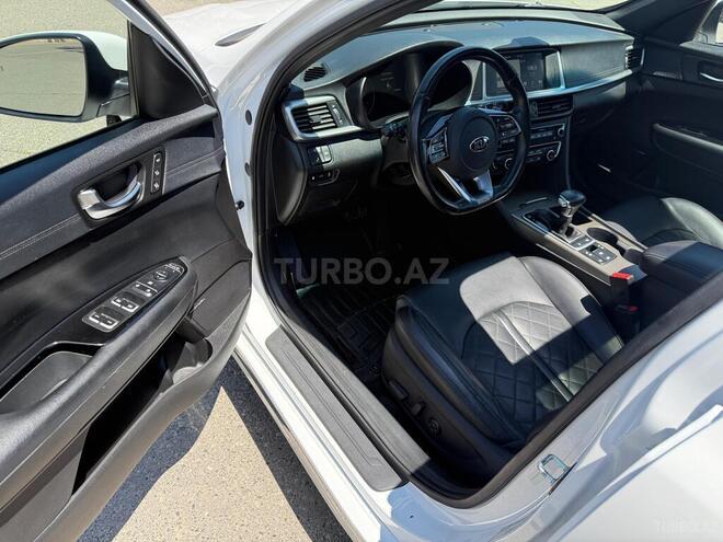 Kia Optima-13