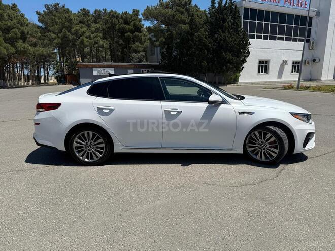 Kia Optima-4