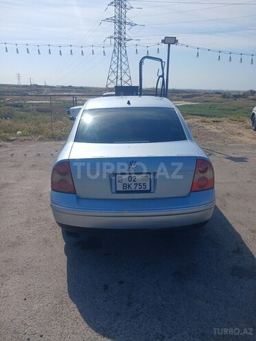 Volkswagen Passat 2003, 260,000 km - 1.8 l - Bakı