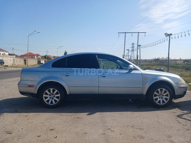 Volkswagen Passat 2003, 260,000 km - 1.8 l - Bakı