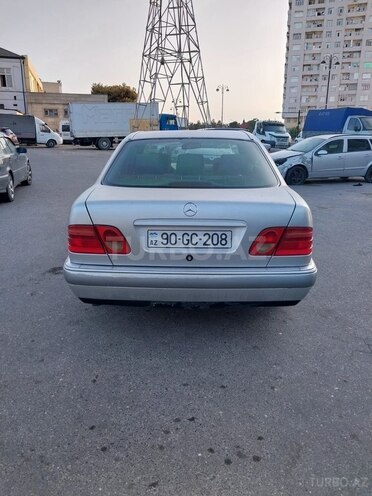 Mercedes E 200 1999, 364,878 km - 2.0 l - Bakı